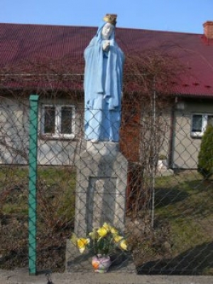 Zaskawie figura Matki Bożej w koronie II poł XIX w.