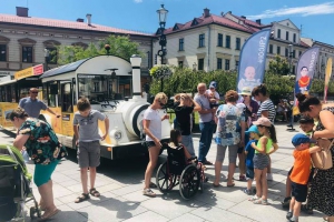 Eine Erinnerungsfahrt mit der Wadowice-Bahn auf den Spuren des Heiligen Vaters. Johannes Paul II. - - zdjęcie5