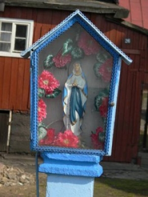 Na Gotowiźnie kapliczka z figurą Matki Bożej 1903 r.