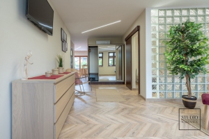 Apartament karminowy