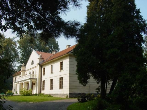 Senator Court in Zakrzów